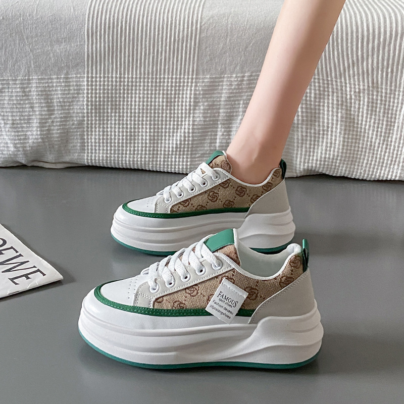 Versatile Round Toe Thick Soled Casual Sneakers main image 0